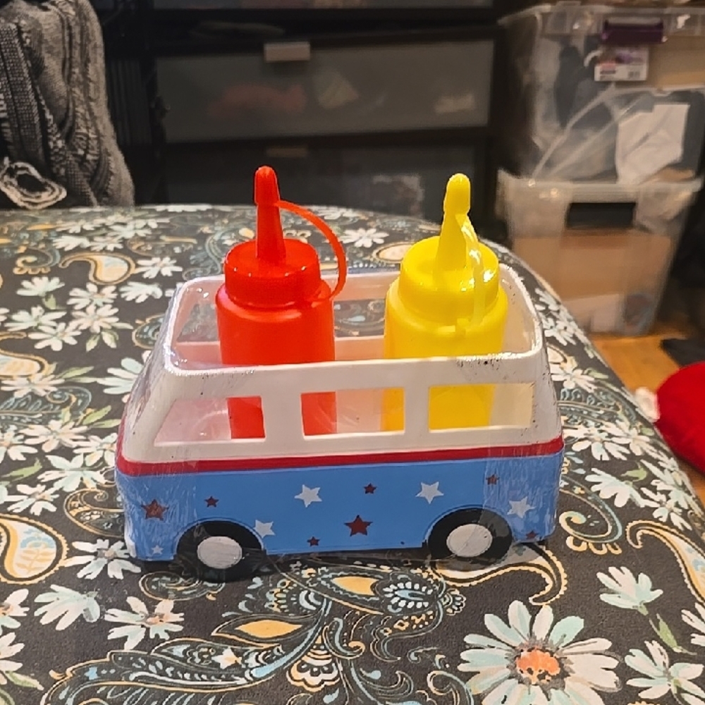 ❤️10/$16 New Cute Condiments Patriotic Mustard Ketchup Set